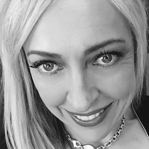 Meet your Posher, Deborah