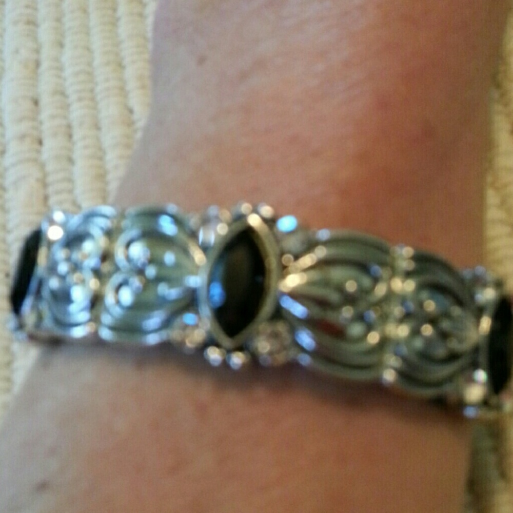 Bracelet - Picture 2 of 2