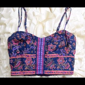 🆕✨ Never worn AE Crop top👚✨