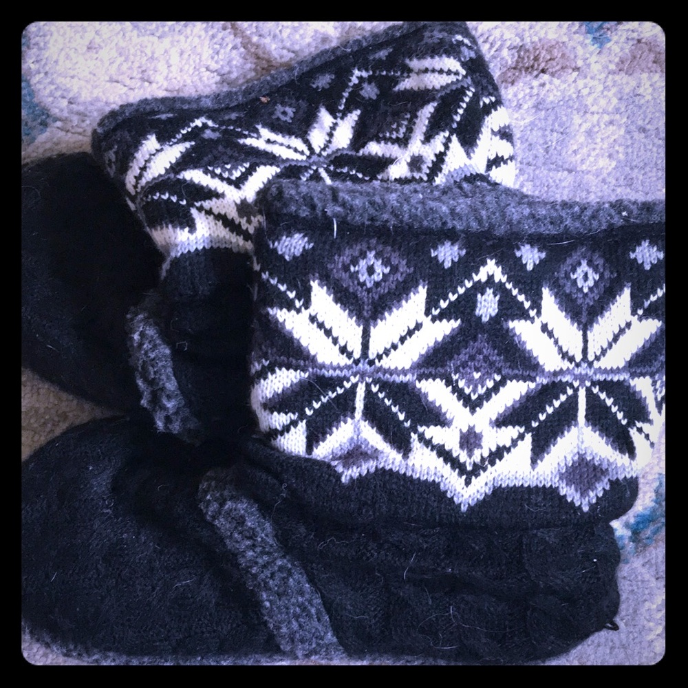 Muk luks never worn!