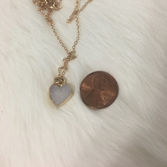 🚨1 HOUR SALE🚨 Beautiful Druzzy necklace - Picture 2 of 3