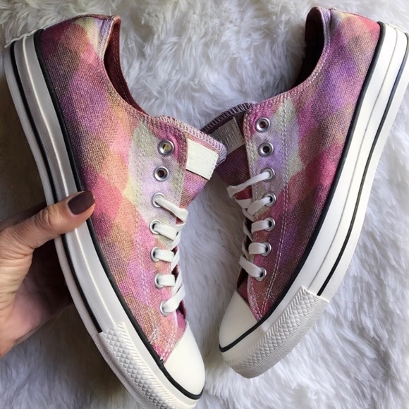 🔥1 HOUR SALE! Converse all star size 7 shoes - Picture 3 of 7