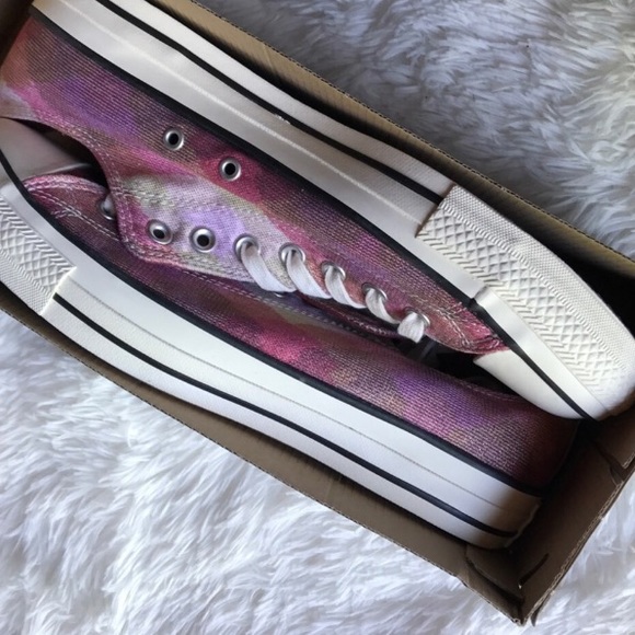 🔥1 HOUR SALE! Converse all star size 7 shoes - Picture 7 of 7