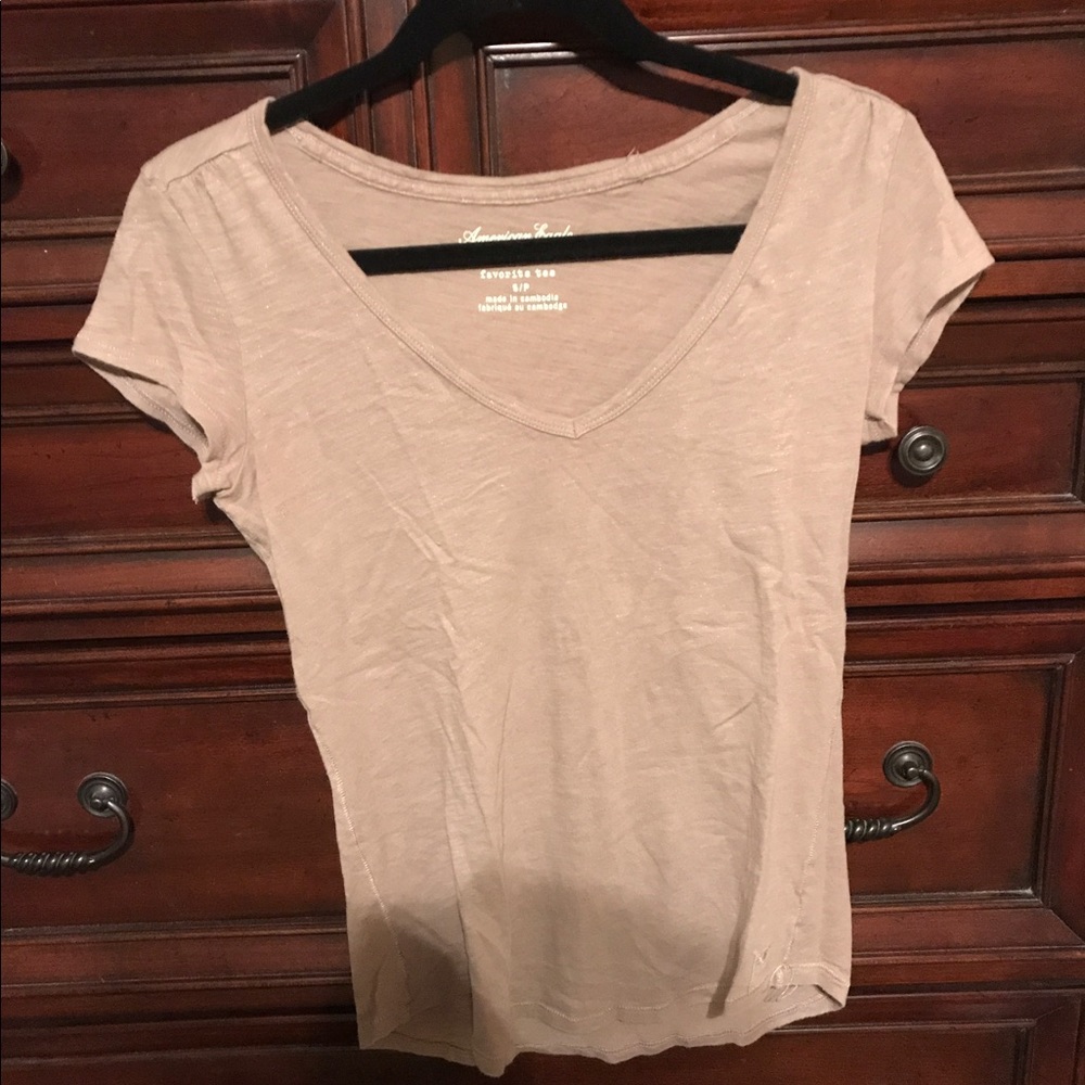 American Eagle favorite tee