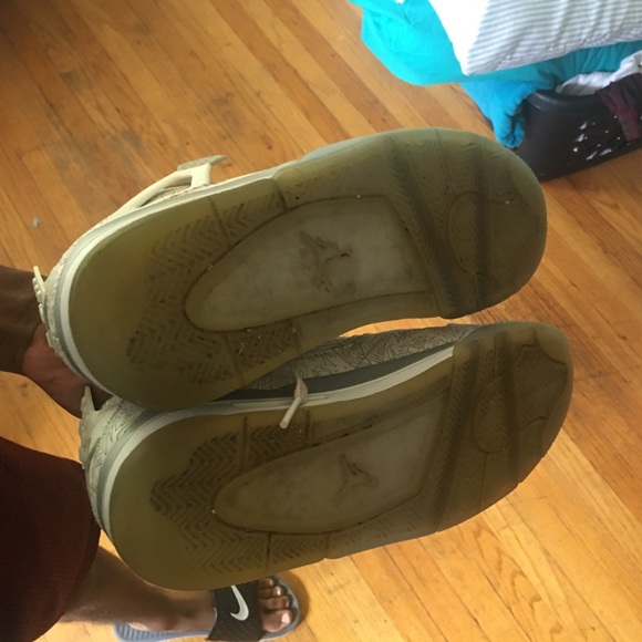 Air Jordan laser 4 - Picture 4 of 4