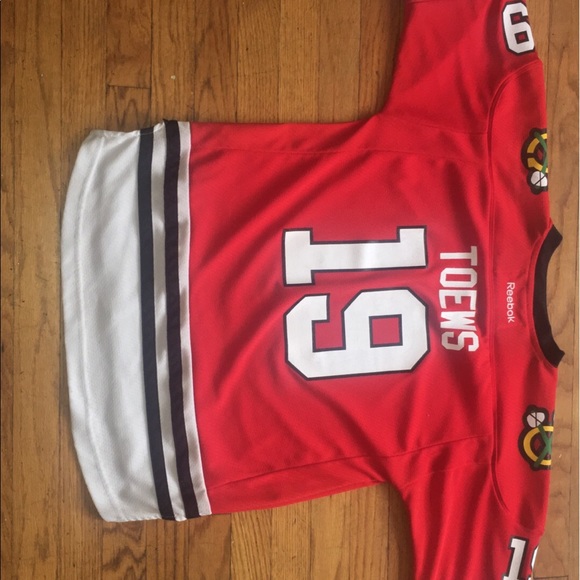 Black hawks jersey XL in kids - Picture 4 of 4