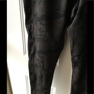 Camo Moto Leggings Mudd
