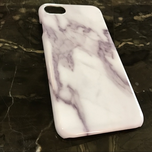 NWT i Phone 7 White Marble Case! - Picture 2 of 2