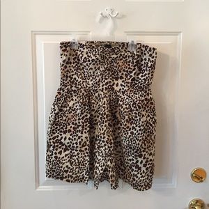 Cute leopard print romper with pockets