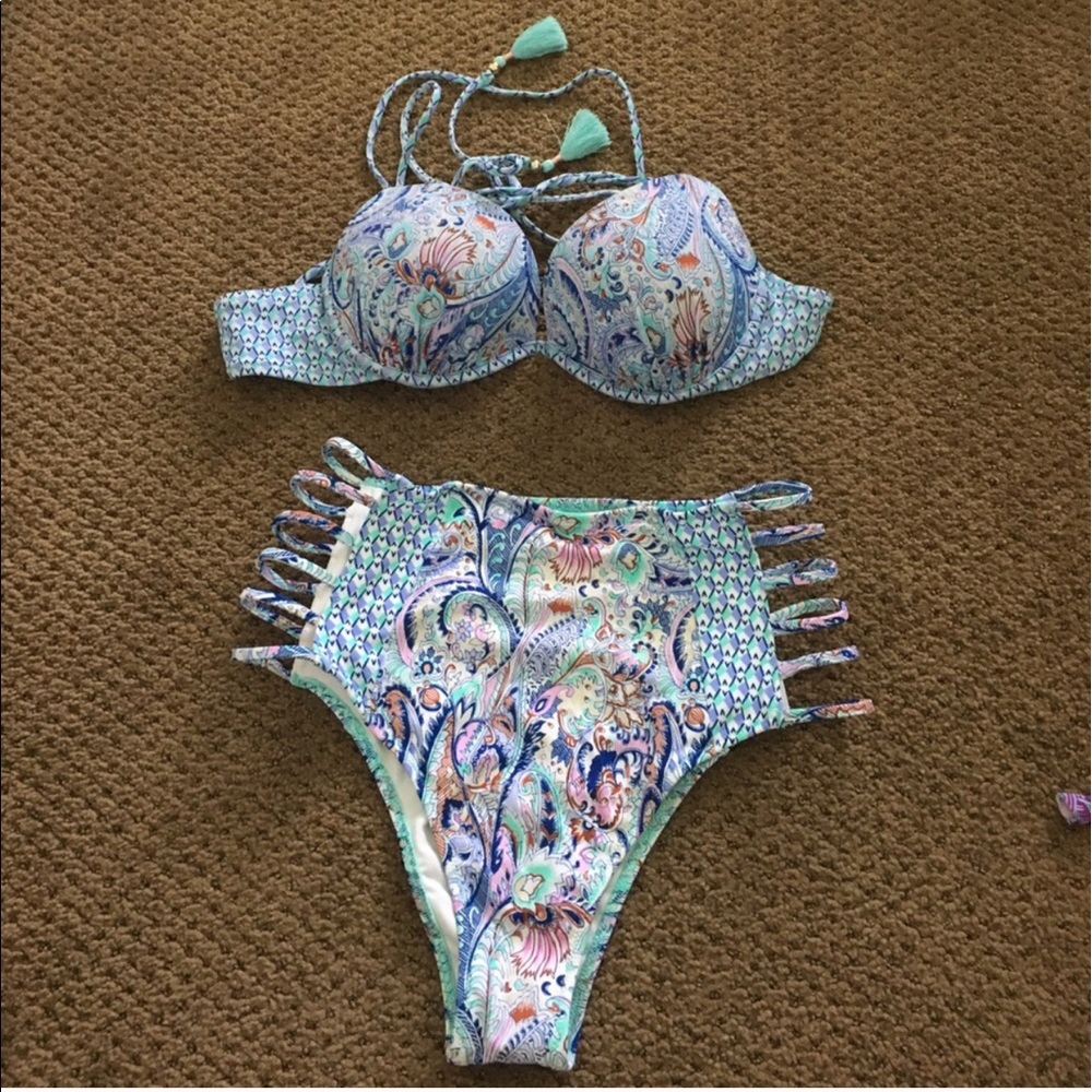 High Waisted Bikini VS