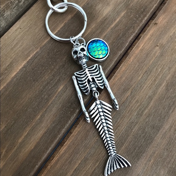 Mermaid Skeleton Key Chain/Purse Charm - Picture 4 of 4