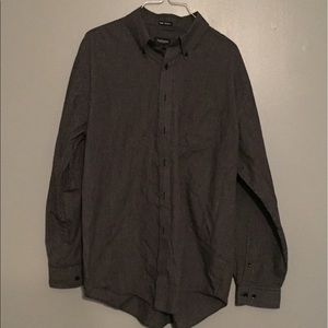 Lightly worn men's Van Heusen top.