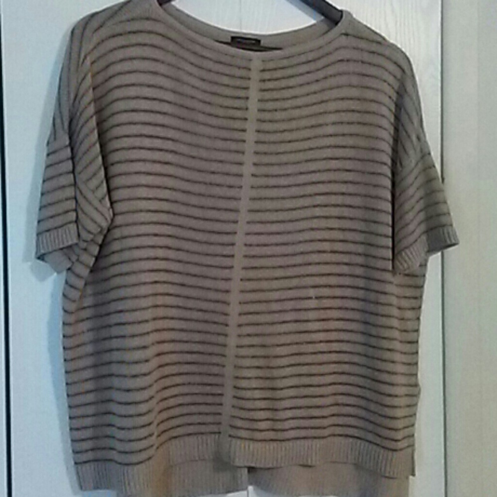 Ann taylor lightweight top