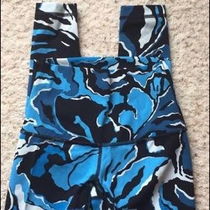 Size 6 Lululemon!!