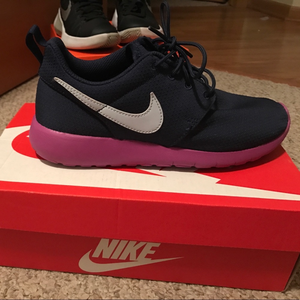 Nike roshes