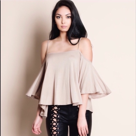DEBBIE off shoulder flutter top - BLACK - Picture 4 of 4