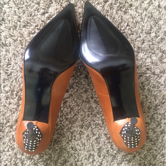 Rust Pump - Picture 6 of 7