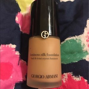 Giorgio Armani Beauty Luminous Silk Foundation