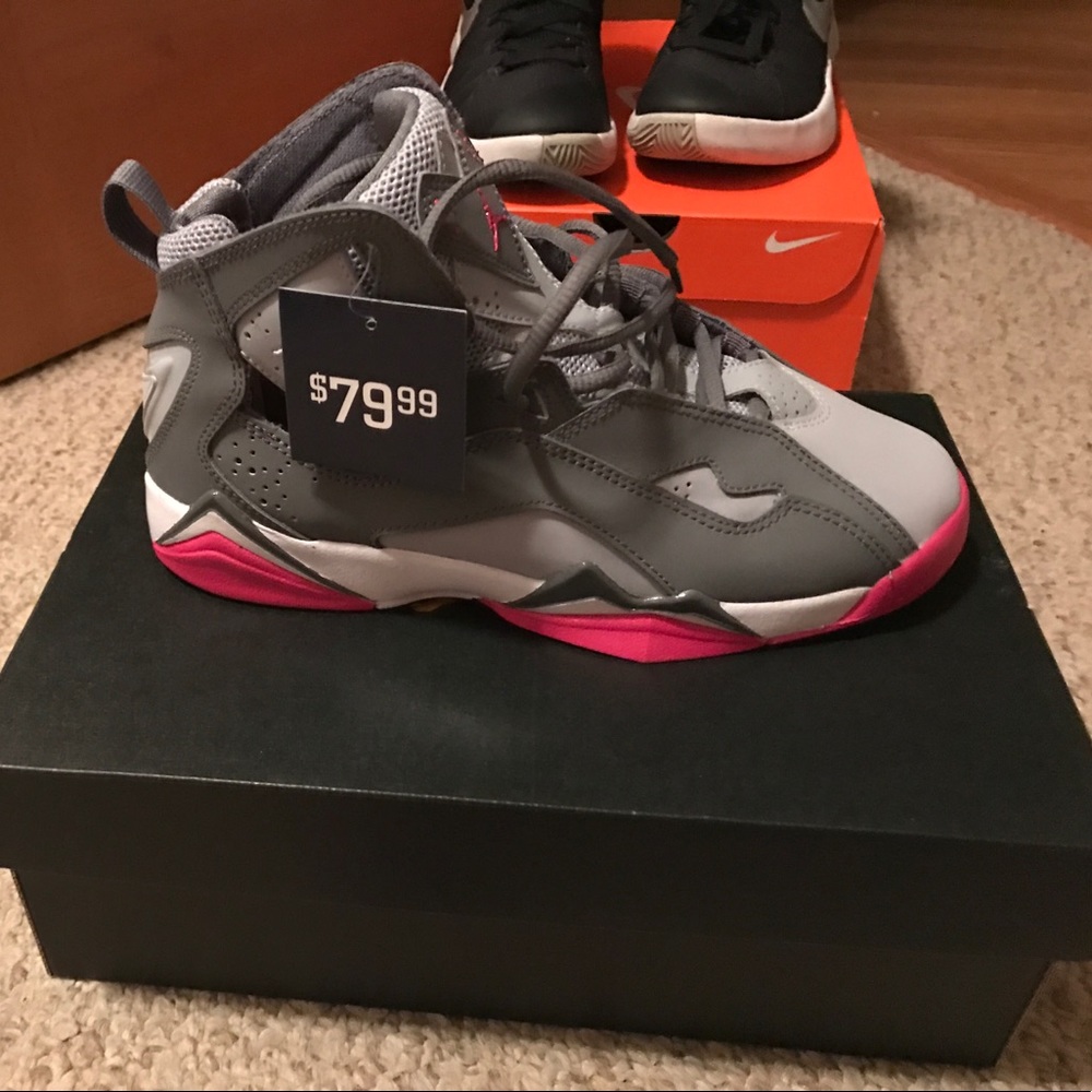Kids Jordan's size 5