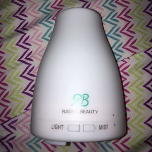 Essential oil diffuser