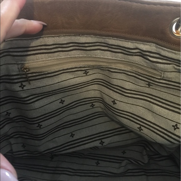 • New Rustic chain tote • - Picture 5 of 6