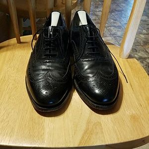 Men's dress shoes