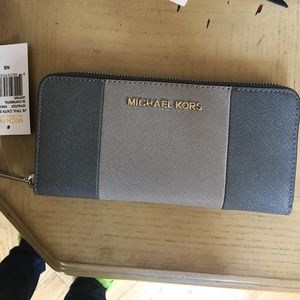 Michael Kors wallet
