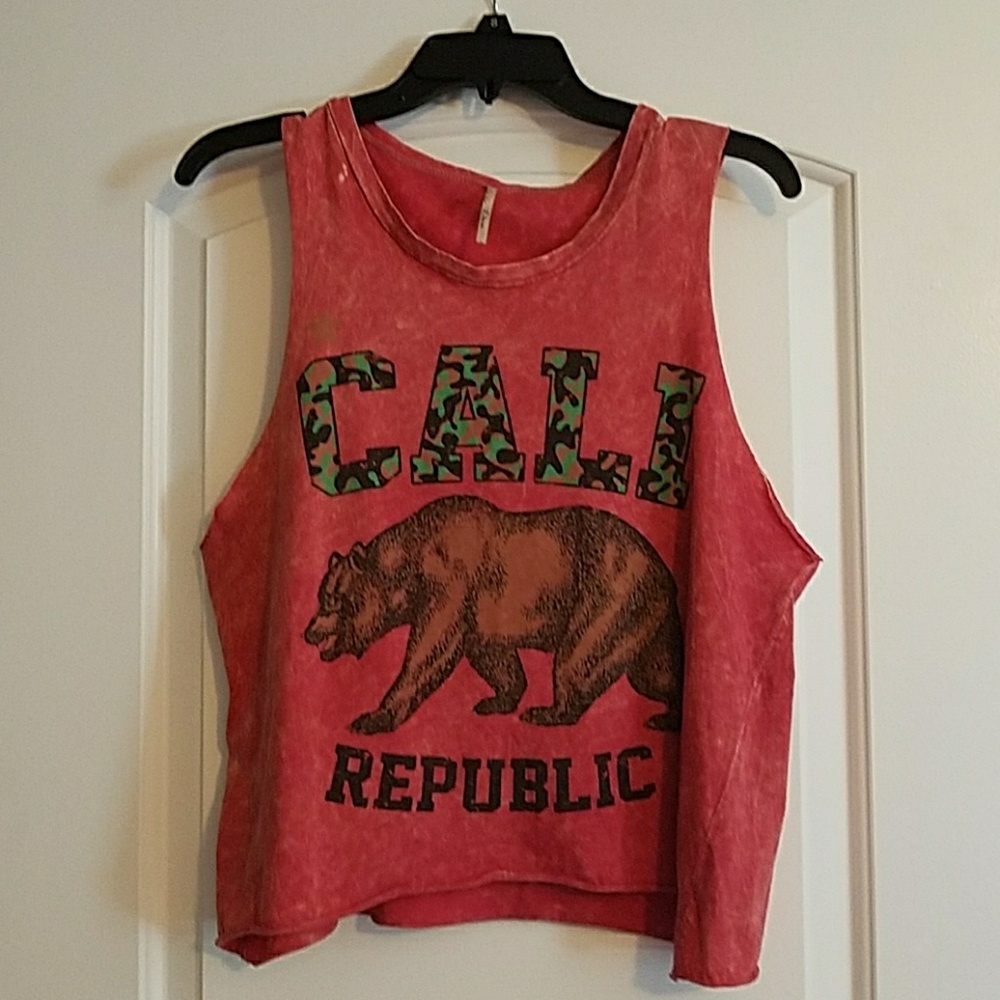 Tank - Picture 1 of 2