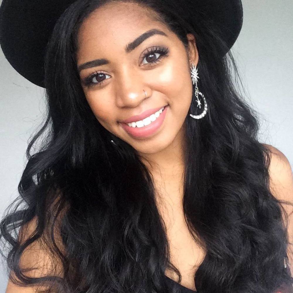 Meet your Posher, Kahnita