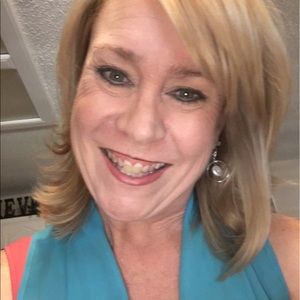 Meet your Posher, Stacey