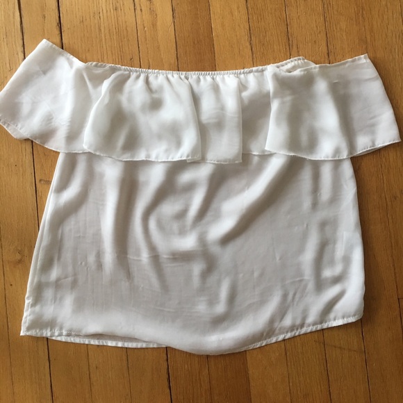 Off the shoulder top from Tobi - Picture 1 of 3