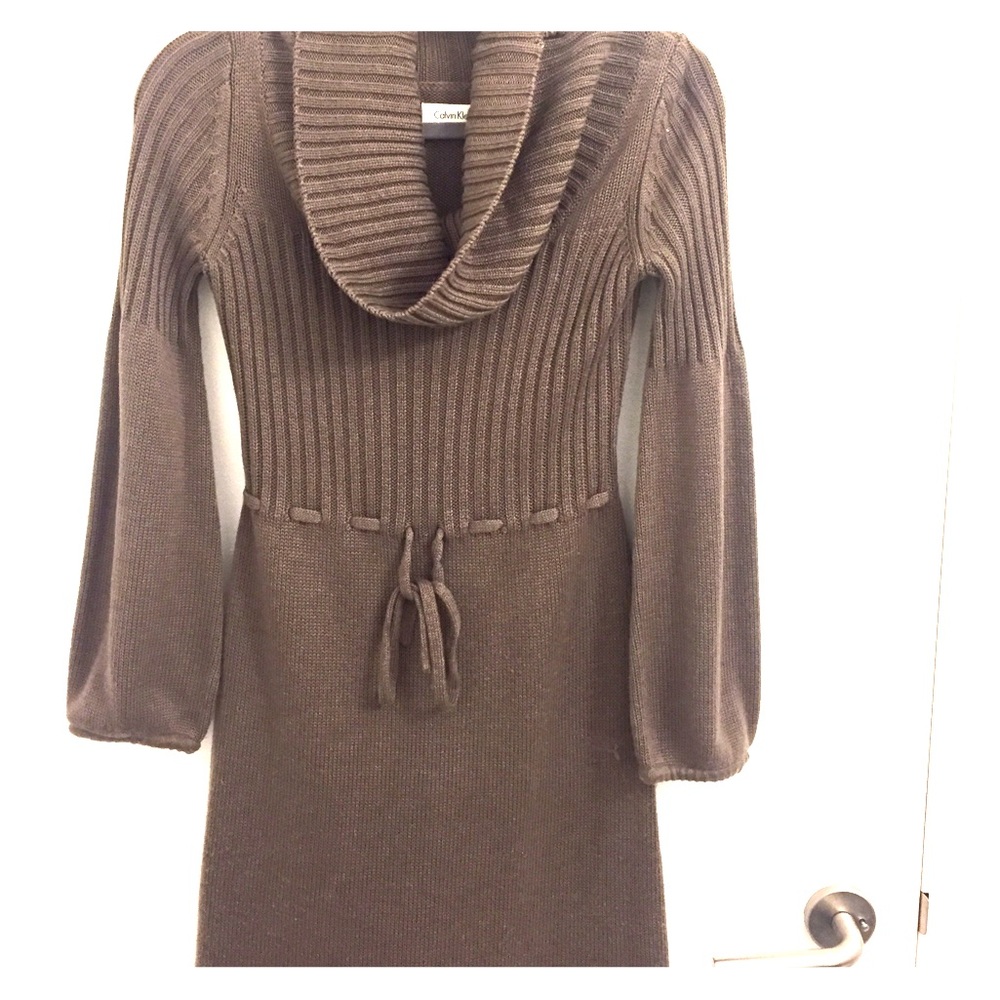 Calvin Klein XS Bell Sleeve Sweater dress