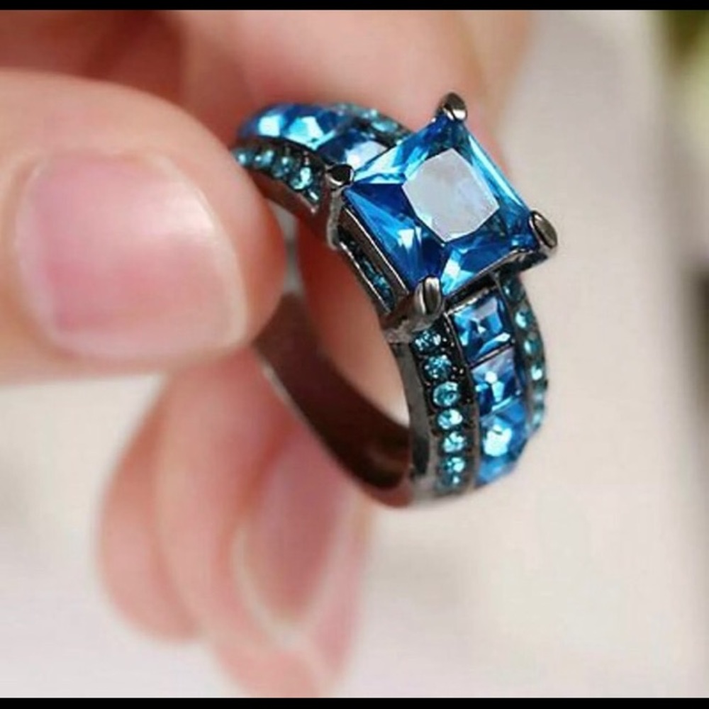 ✨new aquamarine ring✨