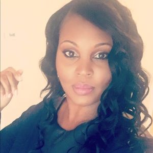 Meet your Posher, Atoya