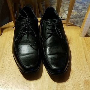 Men's dress shoes