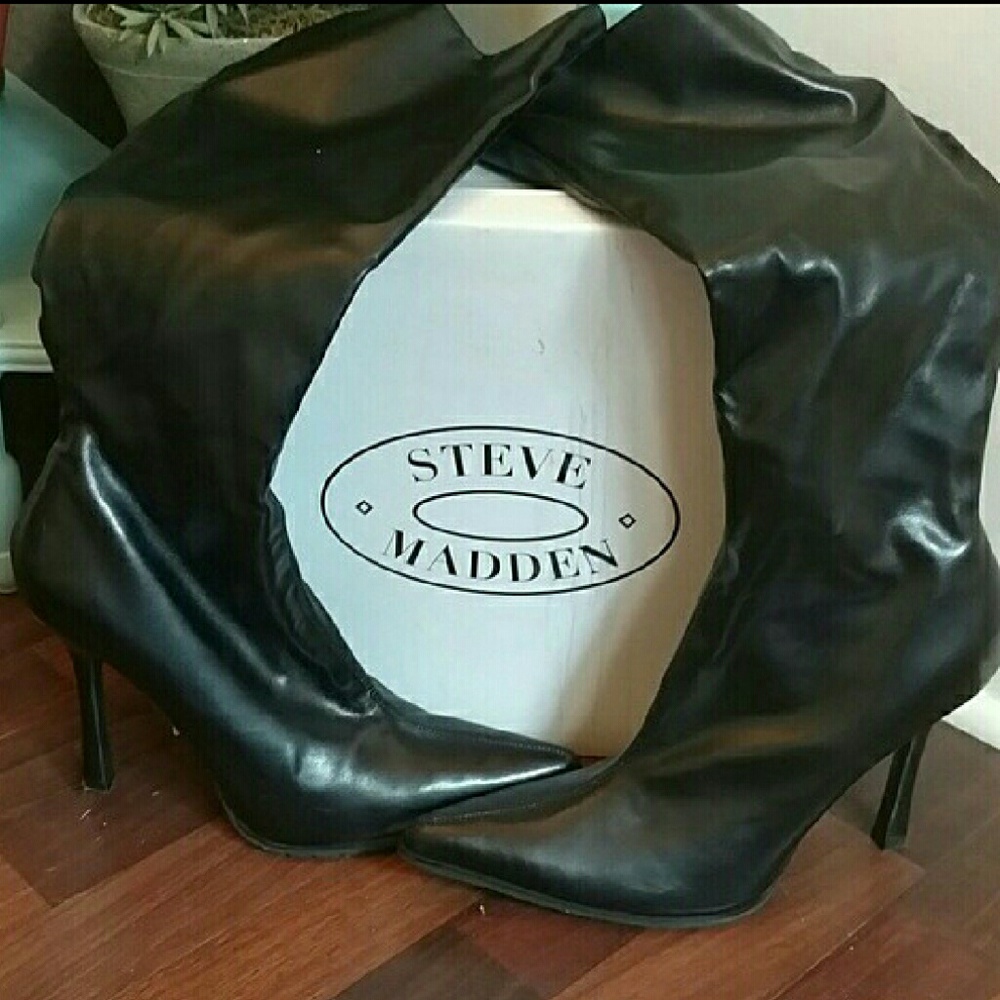 Steve Madden Hiho black Pari boots