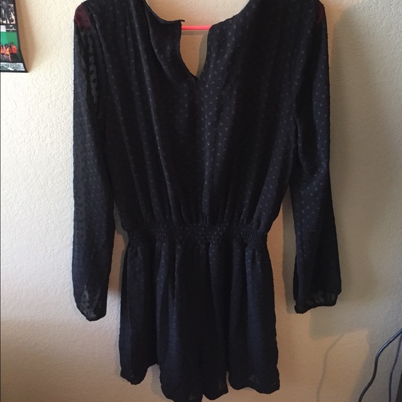 Black romper - Picture 2 of 4