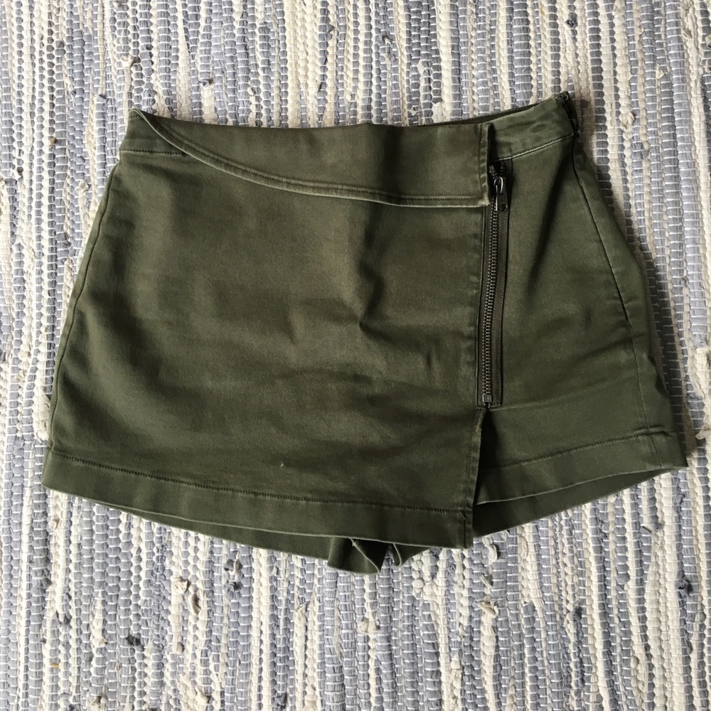 A&F Army Green Skort