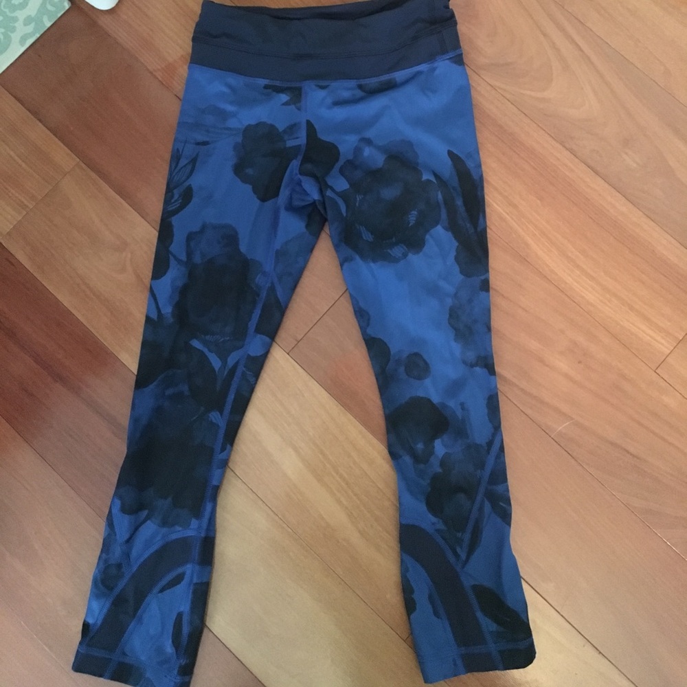 Lululemon cropped leggings