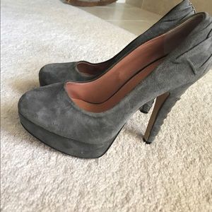 Vince Camuto Gray Suede pumps