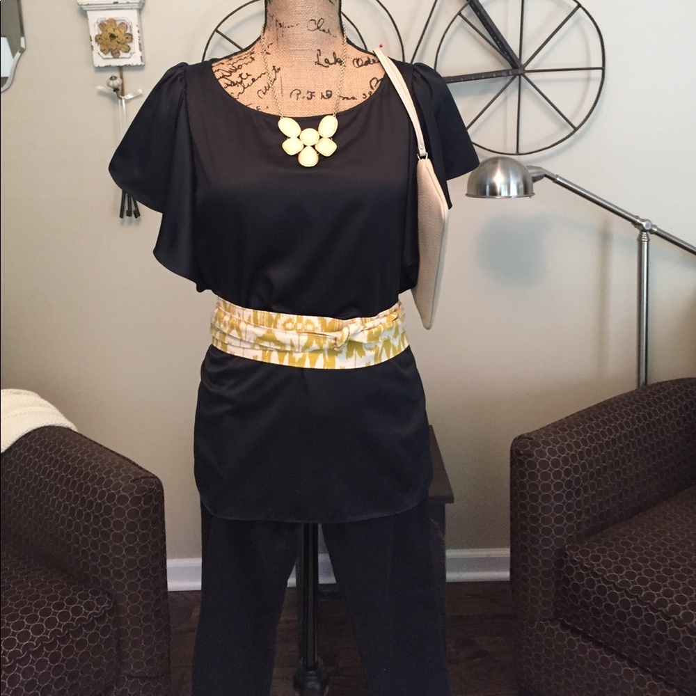 Limited black ruffle sleeve top