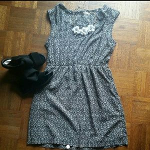 Black and white printed dress