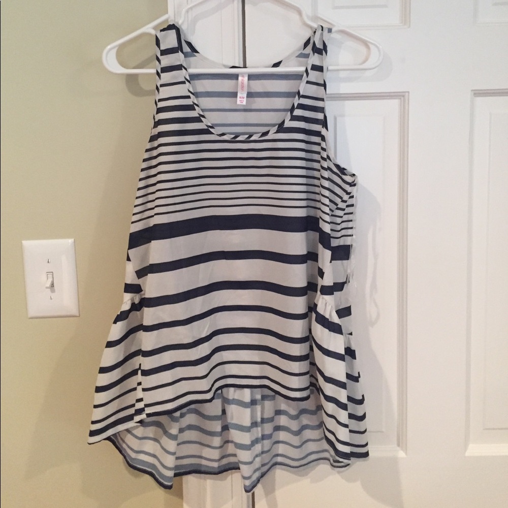 Ruffle tank
