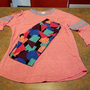 Lularoe Randy tee size large and leggings OS