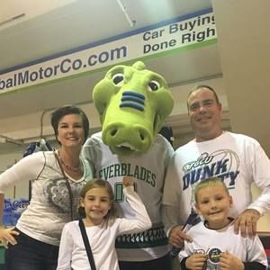 Meet your Posher, Lori