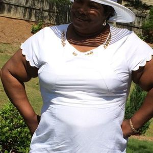 Meet your Posher, Gloria