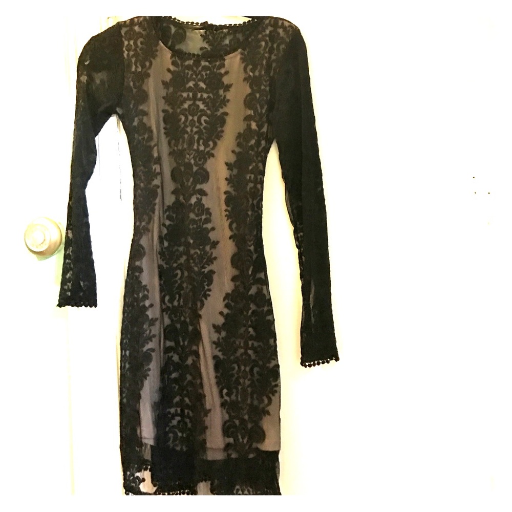 Lace dress with bare back