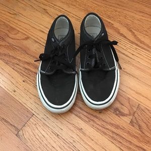 Black / White Lace Up Vans - Women's Size 7