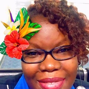 Meet your Posher, Latisha