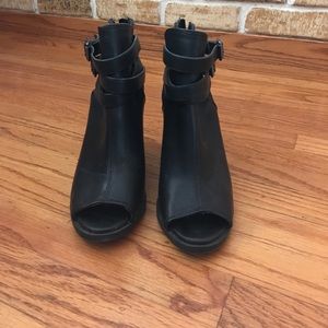 Simply Vera Peep Toe Booties - Women's Size 6.5